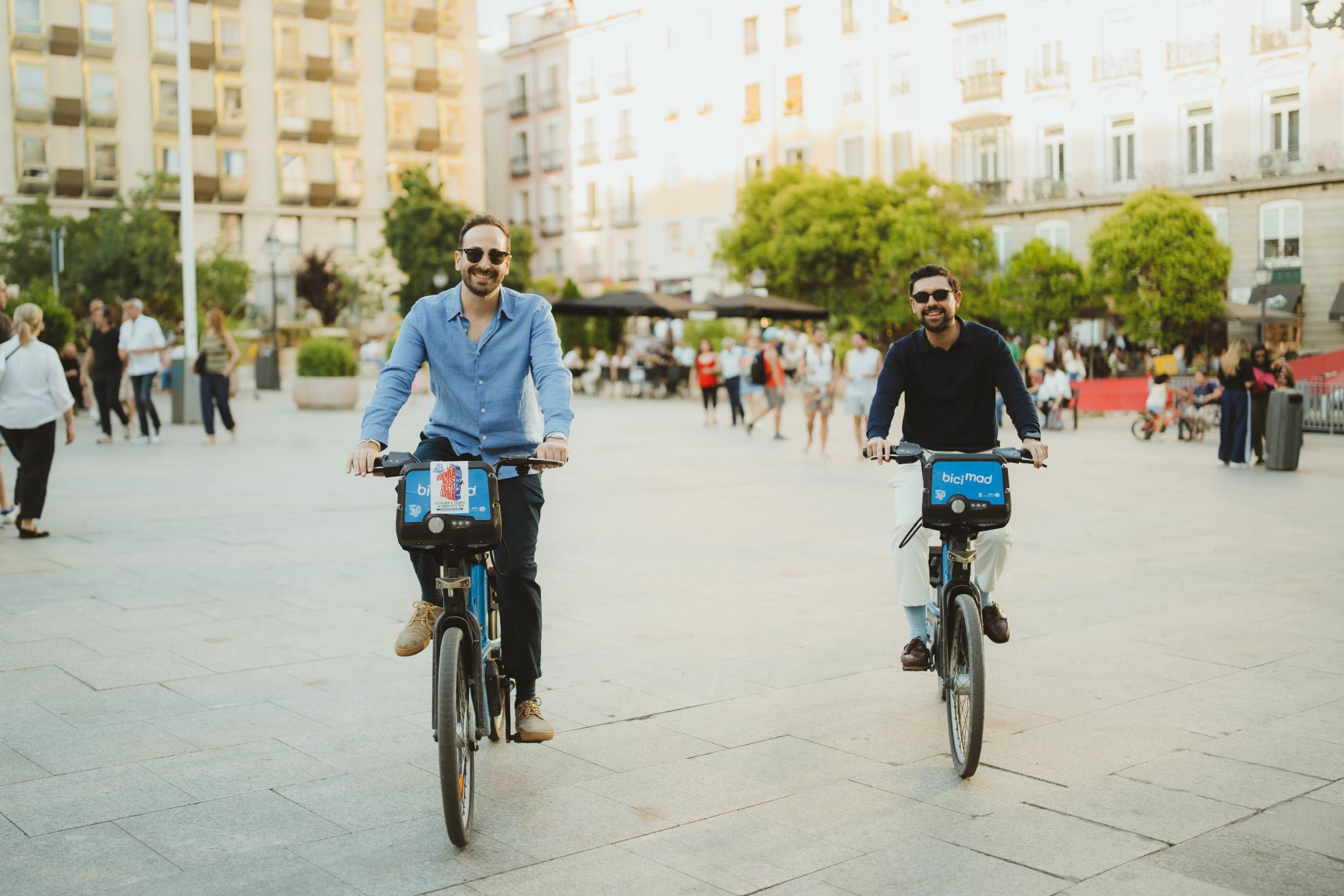Ismael y Juangui en Gran Vía