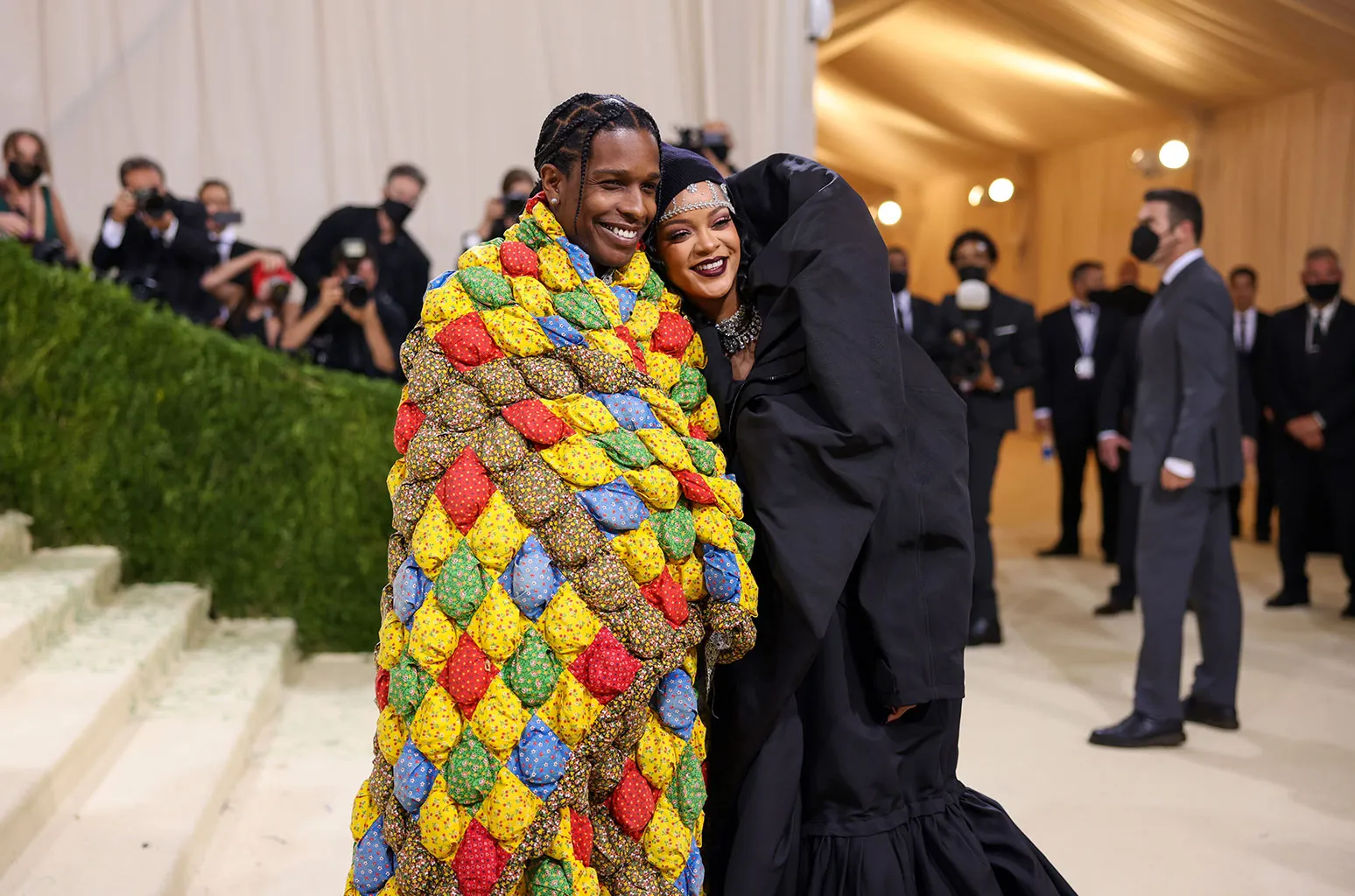 Referencia de look creativo para gala